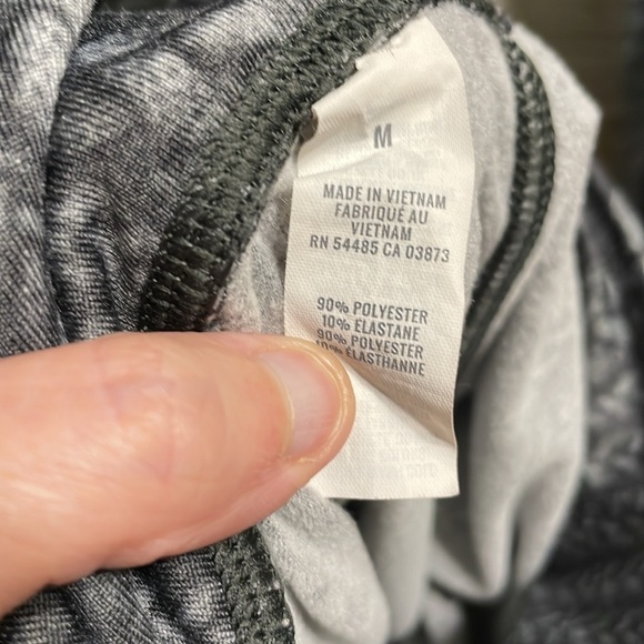 Aerie Chill Play Move Gray Braid/Chain Print High Waisted 7/8 Leggings Medium - Picture 9 of 9